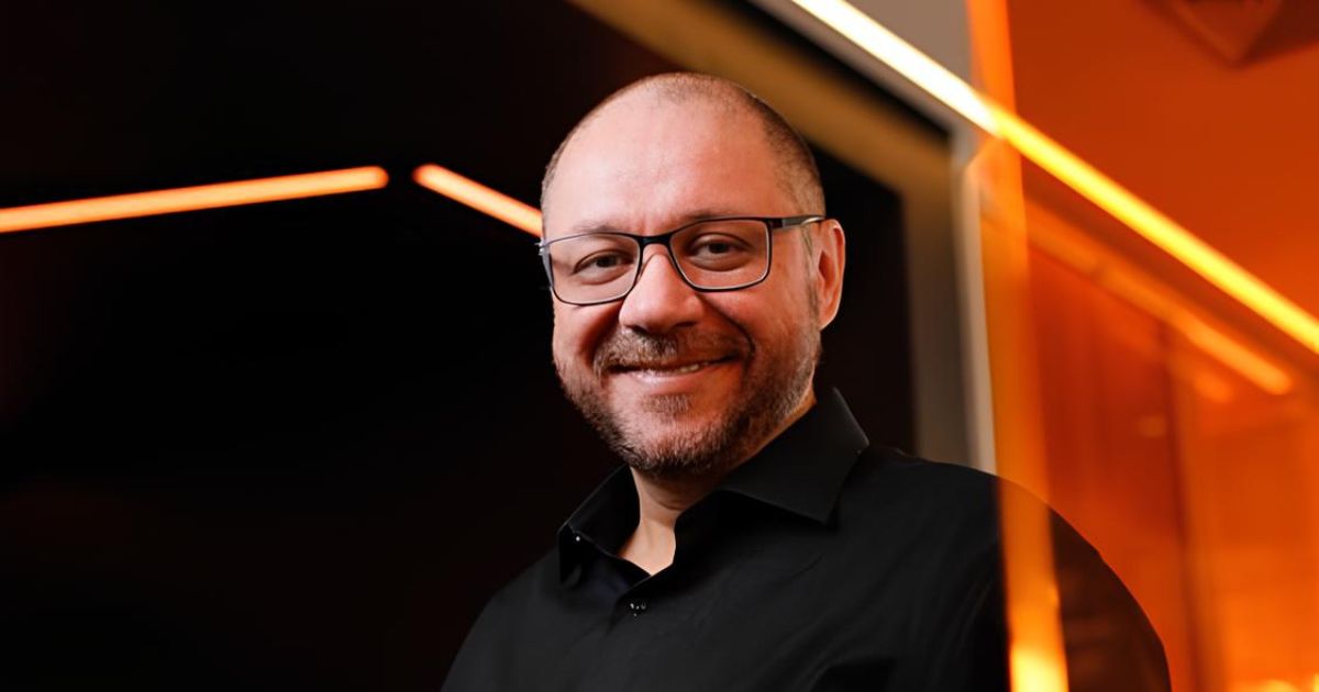 De pioneira em SEO à era das respostas, Cadastra redesenha estratégia para Marketing com IA