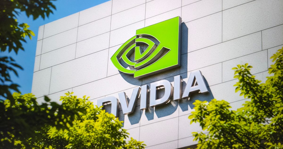Nvidia dispara na bolsa com demanda por IA e acumula pedidos trilionários