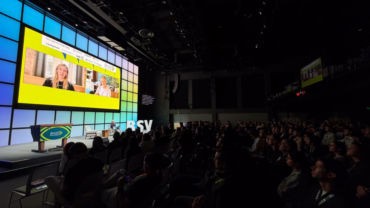 “Voltem”, diz Luciano Huck a empreendedores no Vale