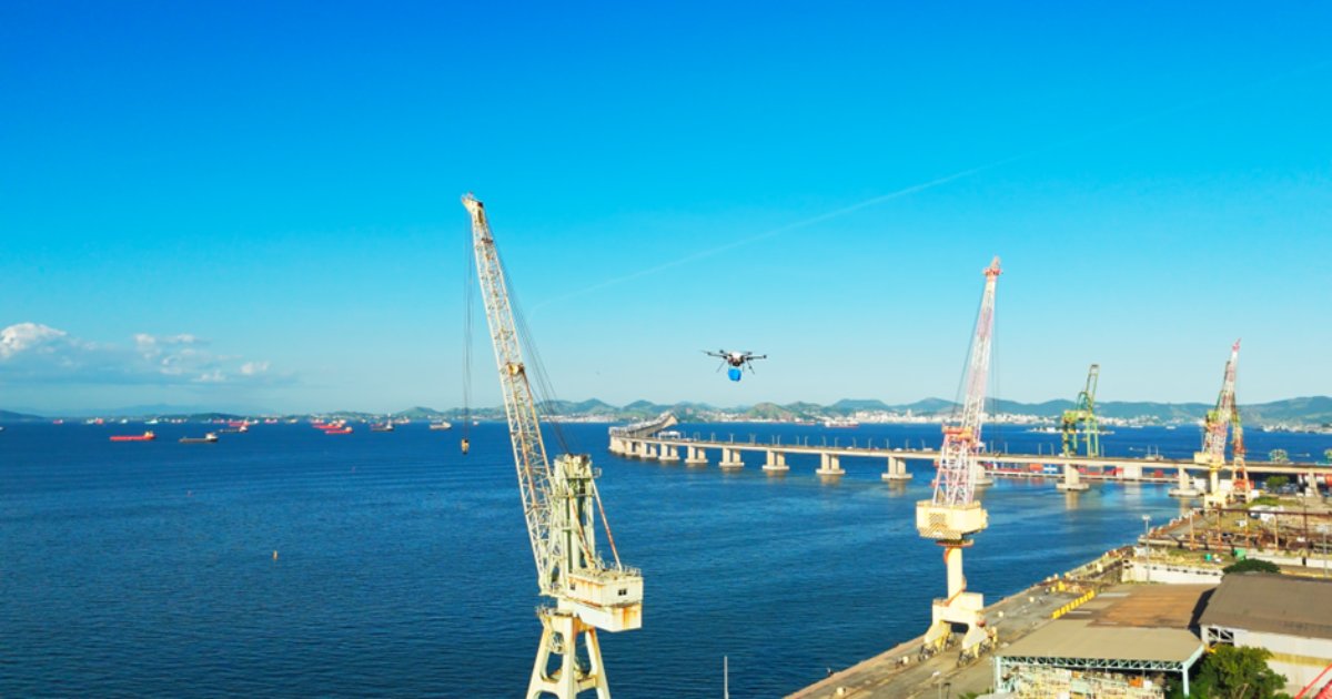 Wilson Sons testa entrega de documentos com drones para navios na Baía de Guanabara